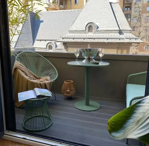 Designer Signature 2 Bdr Cismigiu Park 80sqm Bukarest