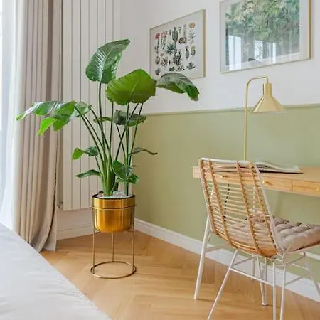 Designer Signature 2 Bdr Cismigiu Park 80sqm *