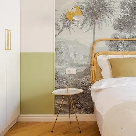 Designer Signature 2 Bdr Cismigiu Park 80sqm * בוקרשט