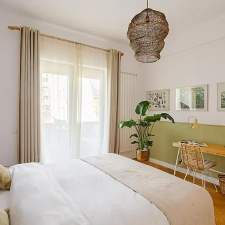 Apartment Designer Signature 2 Bdr Cismigiu Park 80sqm Bukarest