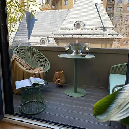 Designer Signature 2 Bdr Cismigiu Park 80sqm Bukarest