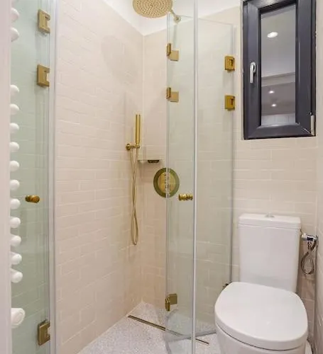 Designer Signature 2 Bdr Cismigiu Park 80sqm Bucarest