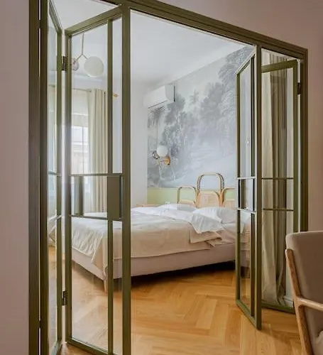 Designer Signature 2 Bdr Cismigiu Park 80sqm Bucarest
